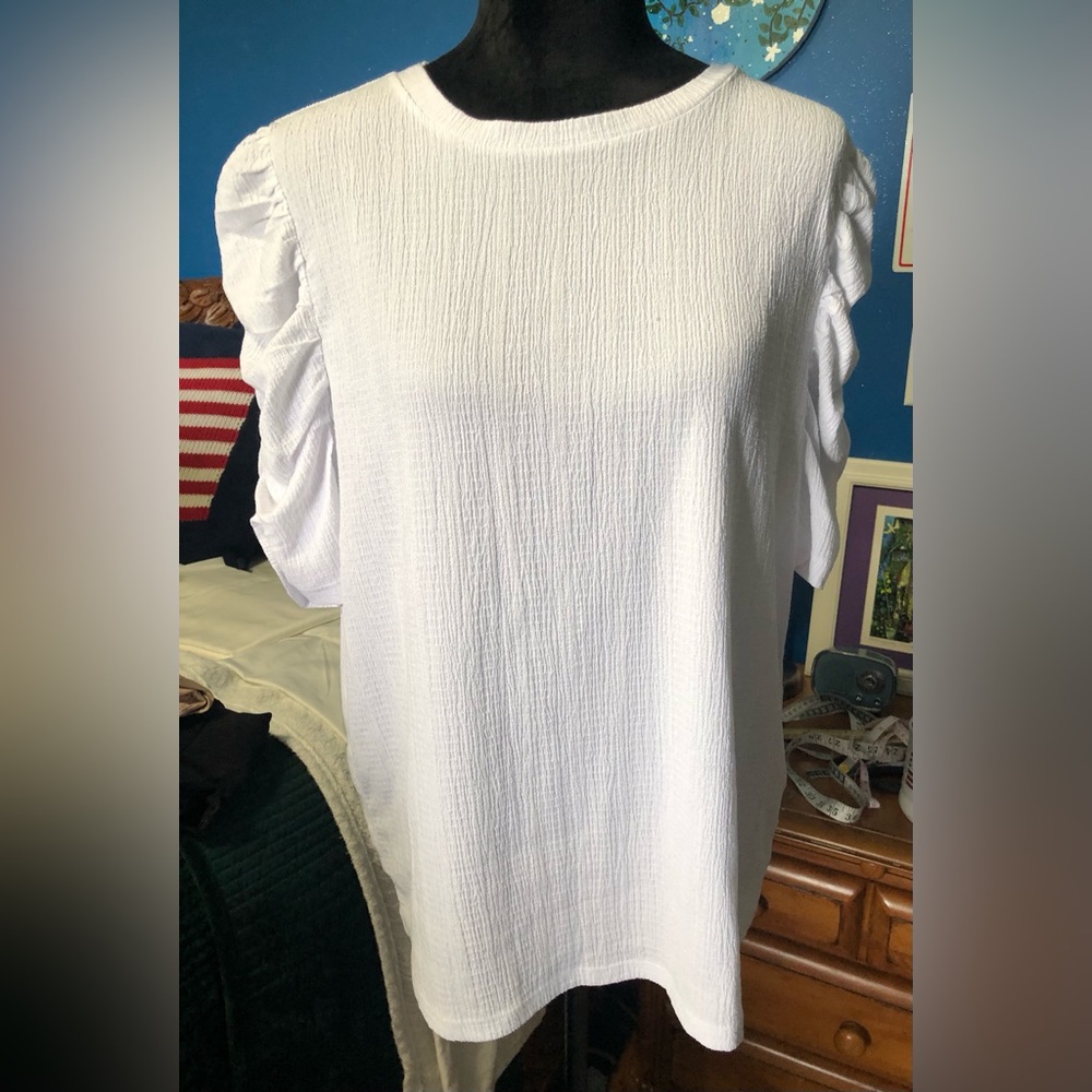 LOFT White Textured Blouse with Ruffle Sleeves XXL